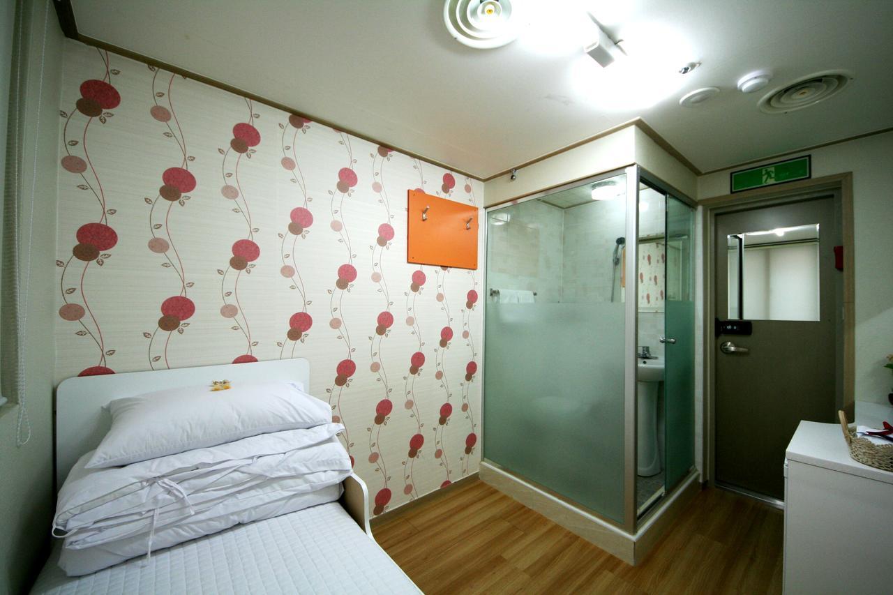 Vision Guesthouse โซล ภายนอก รูปภาพ
