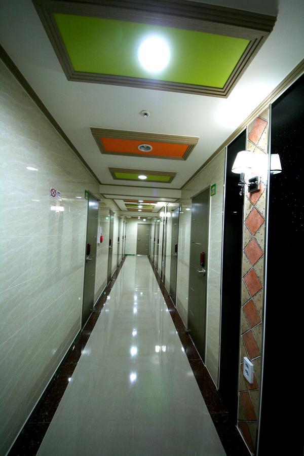 Vision Guesthouse โซล ภายนอก รูปภาพ